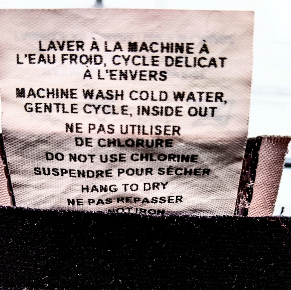 Vtg Black Velvet Party Skirt. Pink Art Deco Sparkle. XS fit. Md in Canada. HP! - Picture 13 of 16